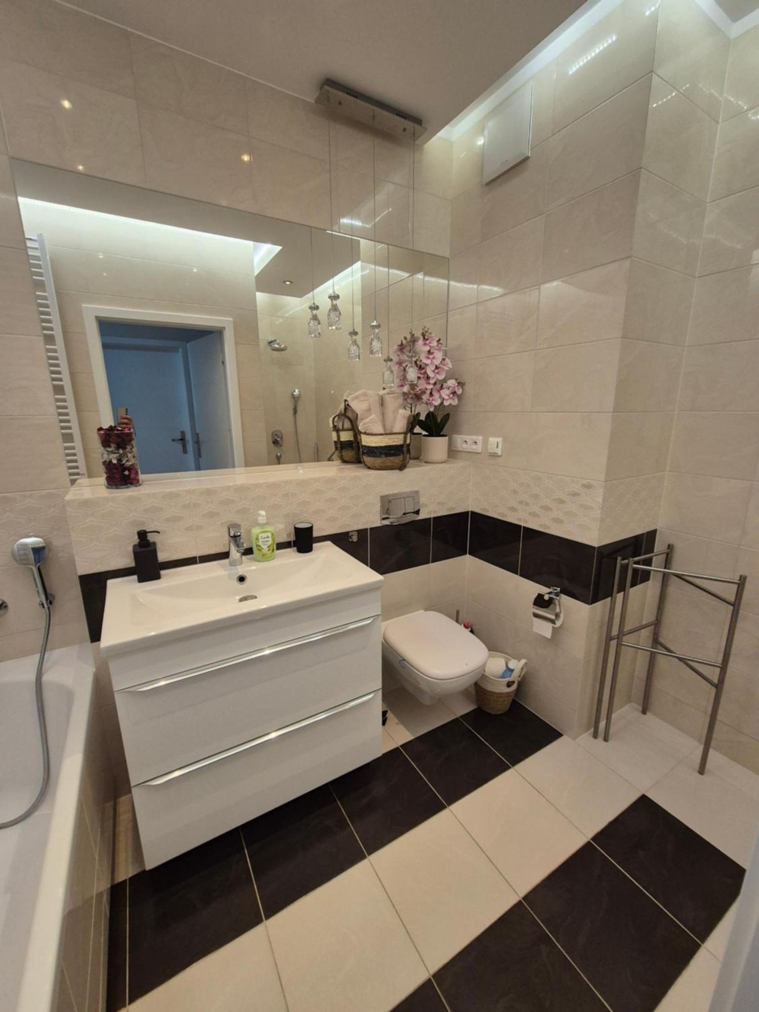 Big 21 Old Town Lux Apartment, Self Check-In 24H, Free Parking Poznan Exterior foto
